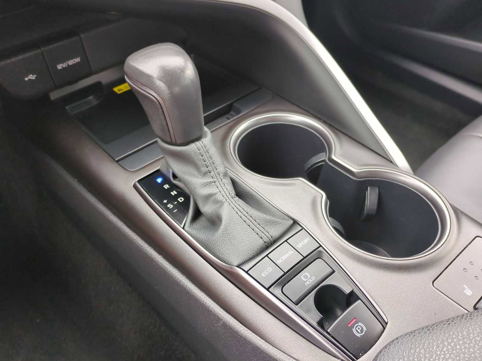 Used 2024 Toyota Camry XSE FWD image 16