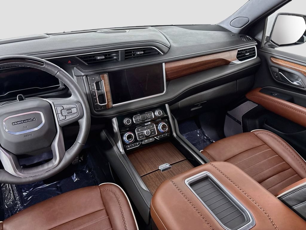 Certified 2024 GMC Yukon Denali Ultimate AWD/4WD image 29
