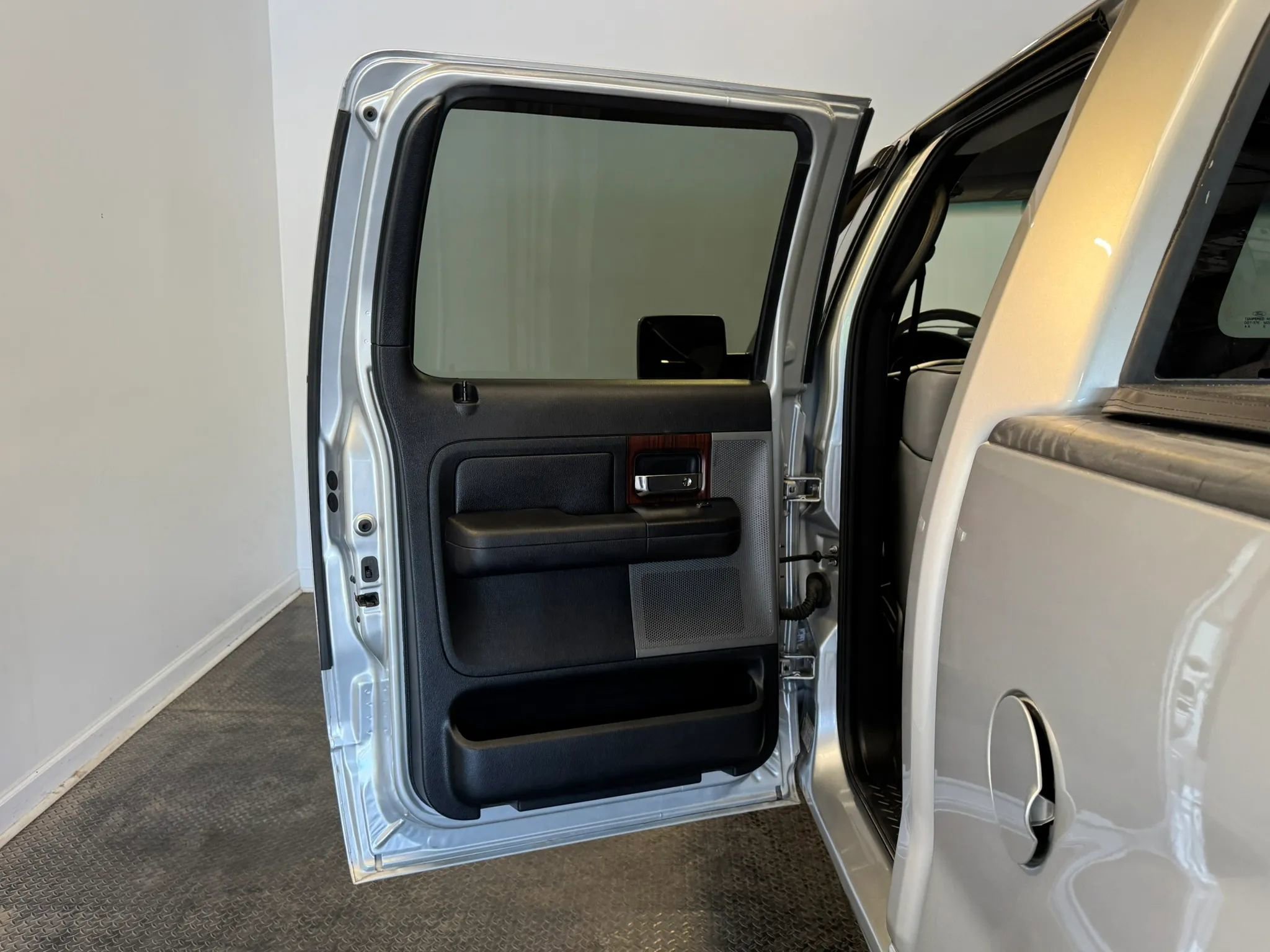 Used 2006 Lincoln Mark LT 4x4 image 21