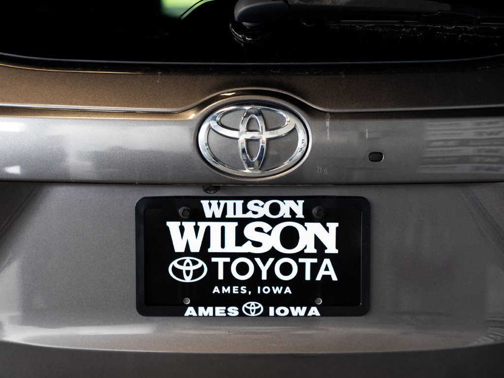 Used 2017 Toyota Highlander XLE AWD/4WD image 6