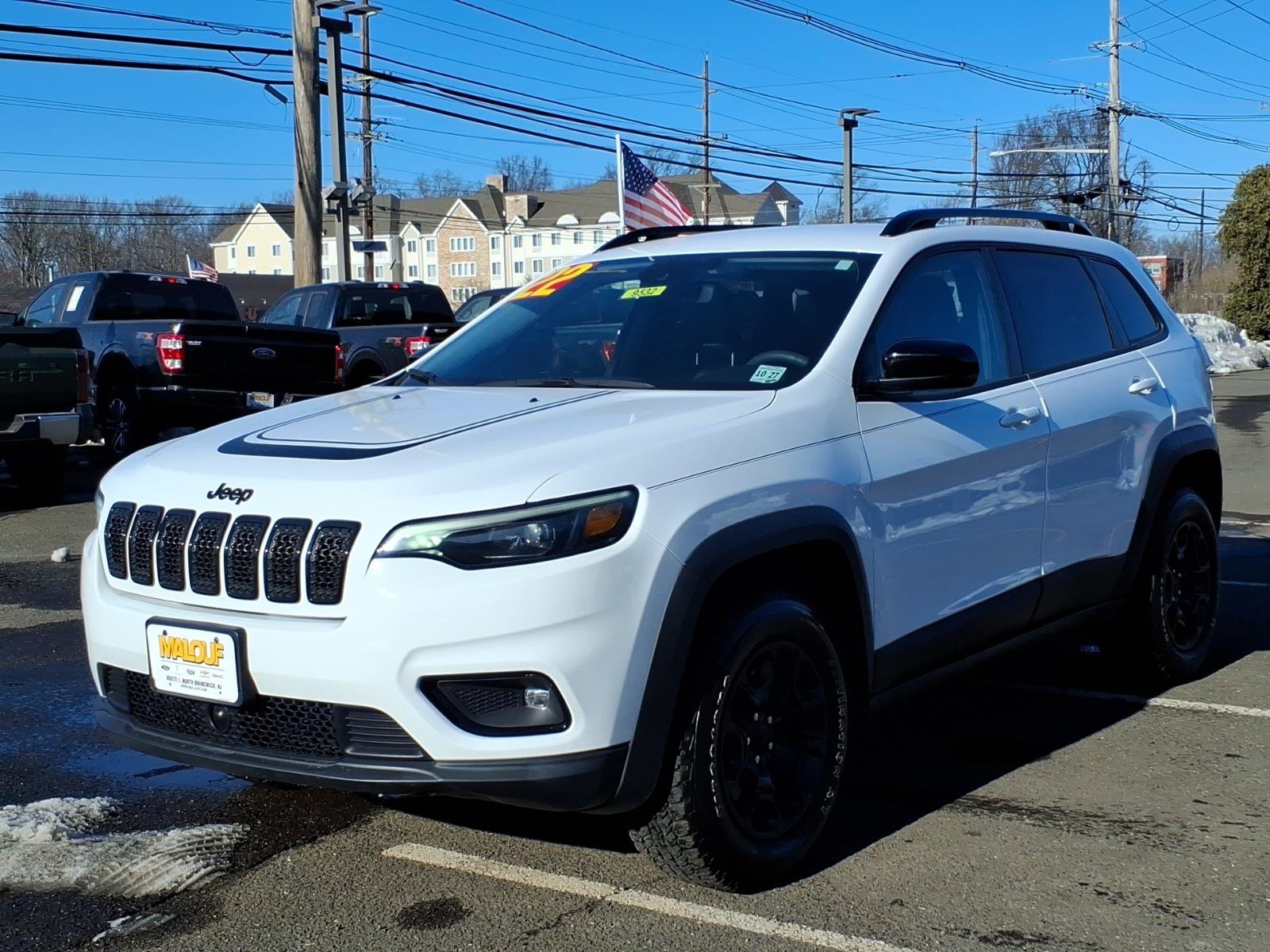 Used 2022 Jeep Cherokee Latitude image 3
