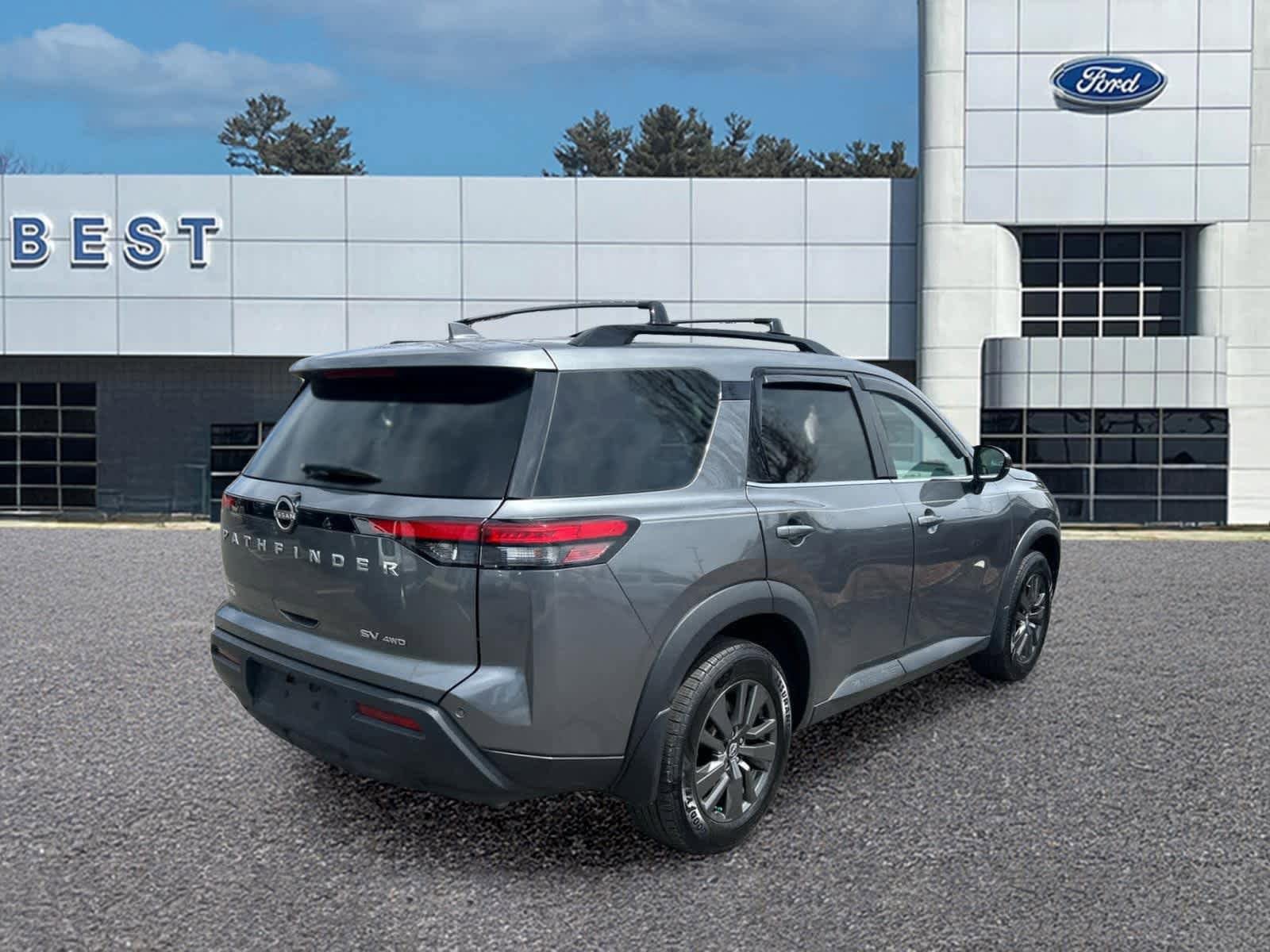 Used 2022 Nissan Pathfinder SV AWD/4WD image 5