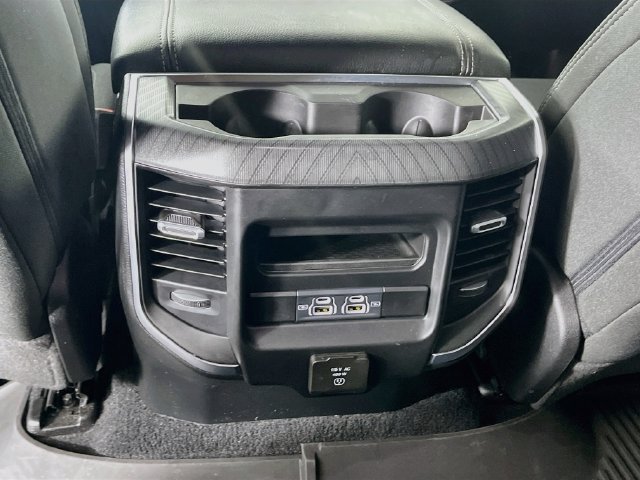Used 2025 RAM 1500 Big Horn AWD/4WD image 26