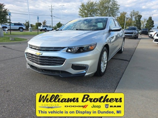 Used 2018 Chevrolet Malibu LT image 1