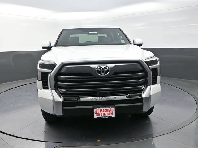 Used 2025 Toyota Tundra Limited AWD/4WD image 5