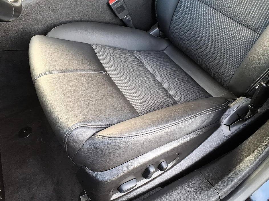 Used 2018 Chevrolet Impala LT FWD image 17