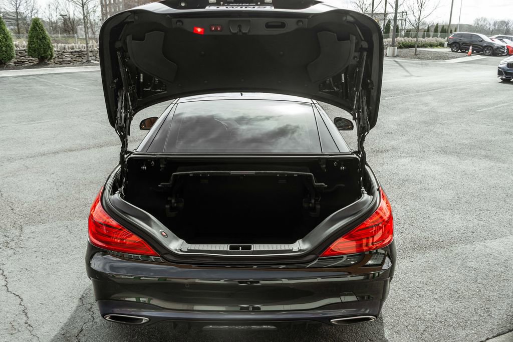 Used 2017 Mercedes-Benz SL 450 w/ Premium I Package image 29