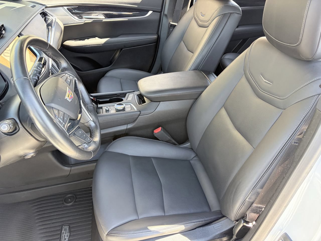 Certified 2023 Cadillac XT5 Premium Luxury w/ Technology Package AWD/4WD image 20