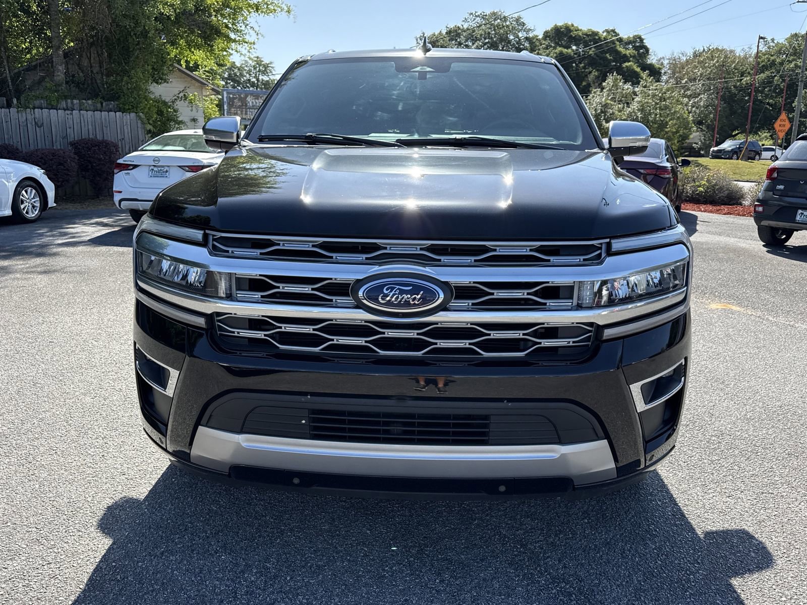 Used 2023 Ford Expedition Platinum RWD image 8