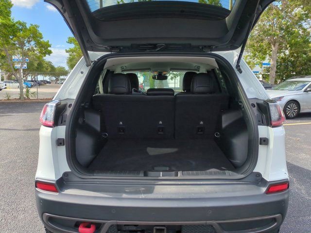 Used 2021 Jeep Cherokee Trailhawk w/ Comfort/Convenience Group AWD/4WD image 14