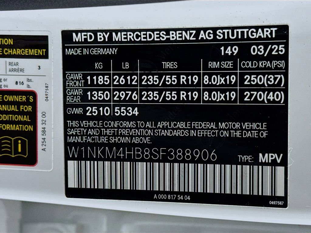 Used 2025 Mercedes-Benz GLC 300 4MATIC image 33