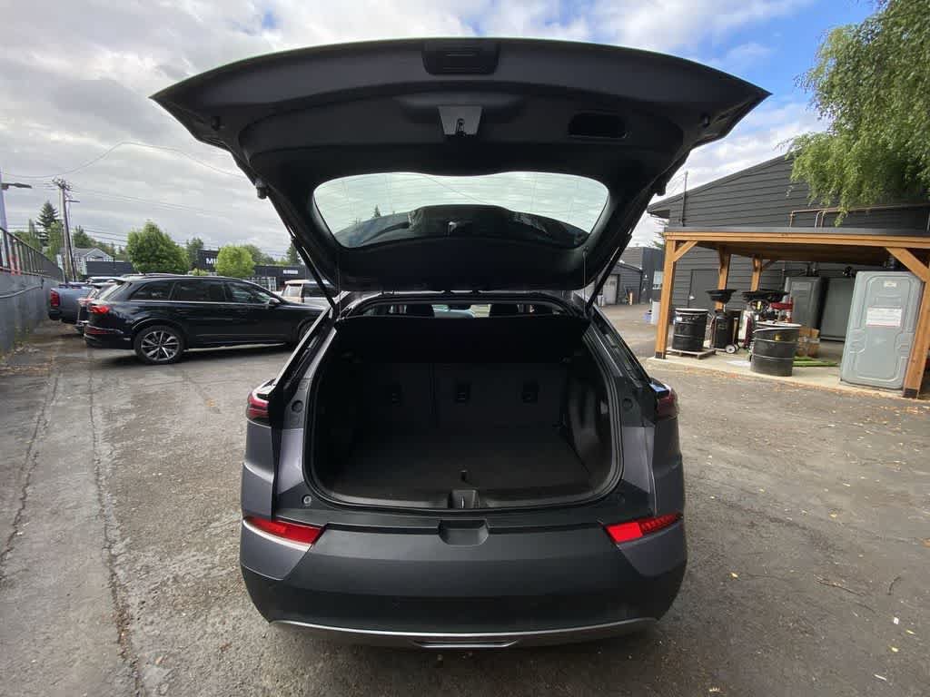 Used 2023 Chevrolet Bolt EUV Premier w/ Sun & Sound Package FWD image 29