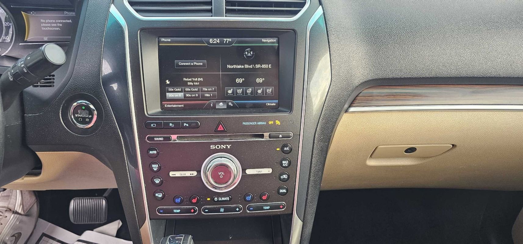 Used 2016 Ford Explorer Limited w/ Equipment Group 301A FWD image 11