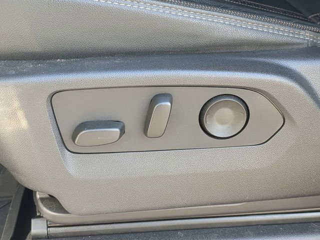 Used 2024 Chevrolet Silverado 3500 High Country w/ High Country Premium Package image 23