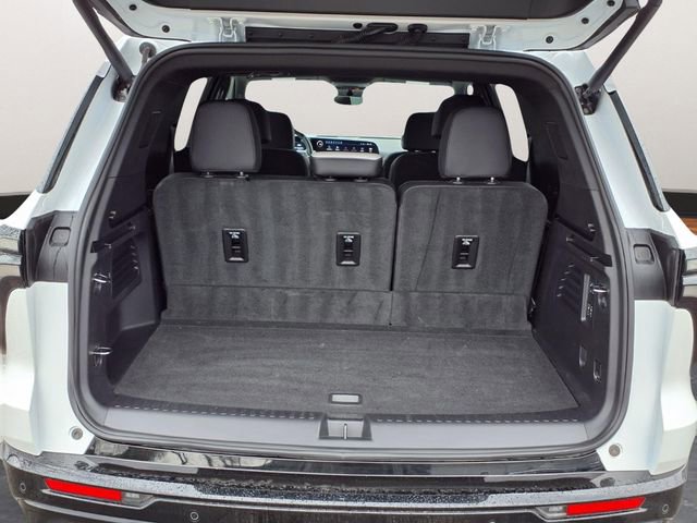 Certified 2025 Chevrolet Traverse High Country w/ LPO, Floor Liner Package image 24