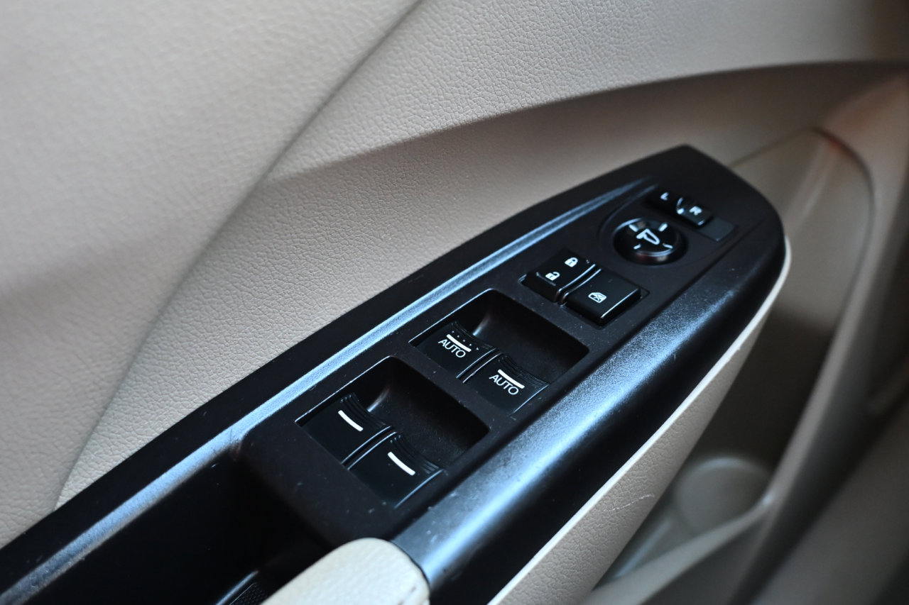 Used 2016 Acura RDX AWD w/ Technology Package image 24