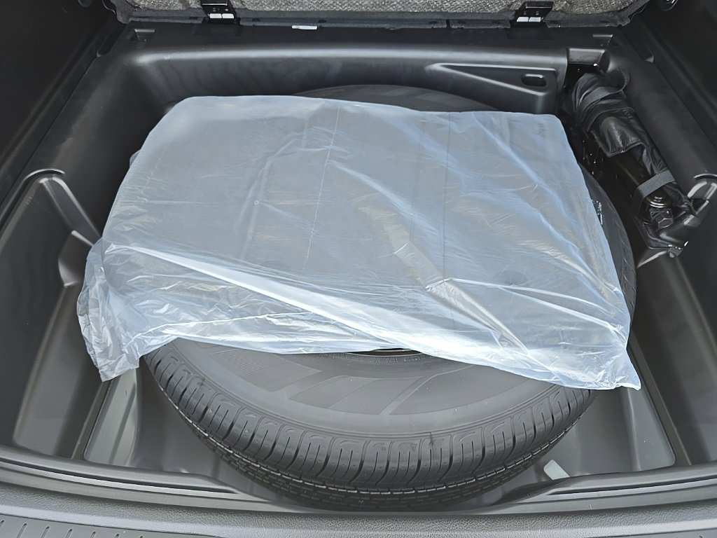 New 2025 Jeep Grand Cherokee Altitude image 17