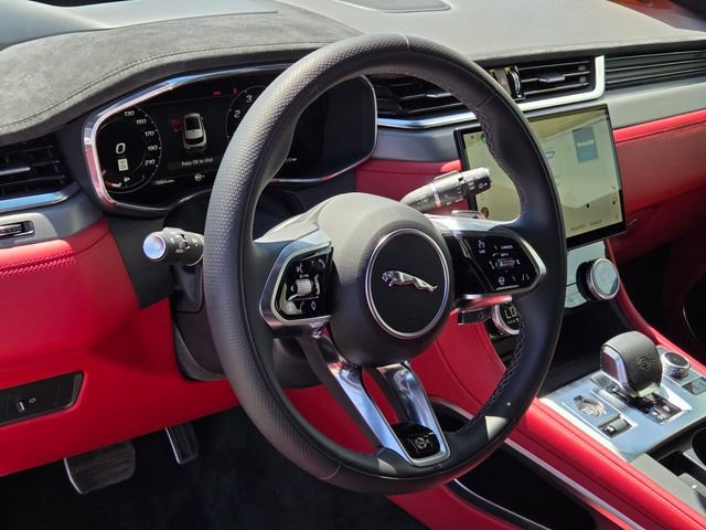 Used 2025 Jaguar F-PACE SVR image 19
