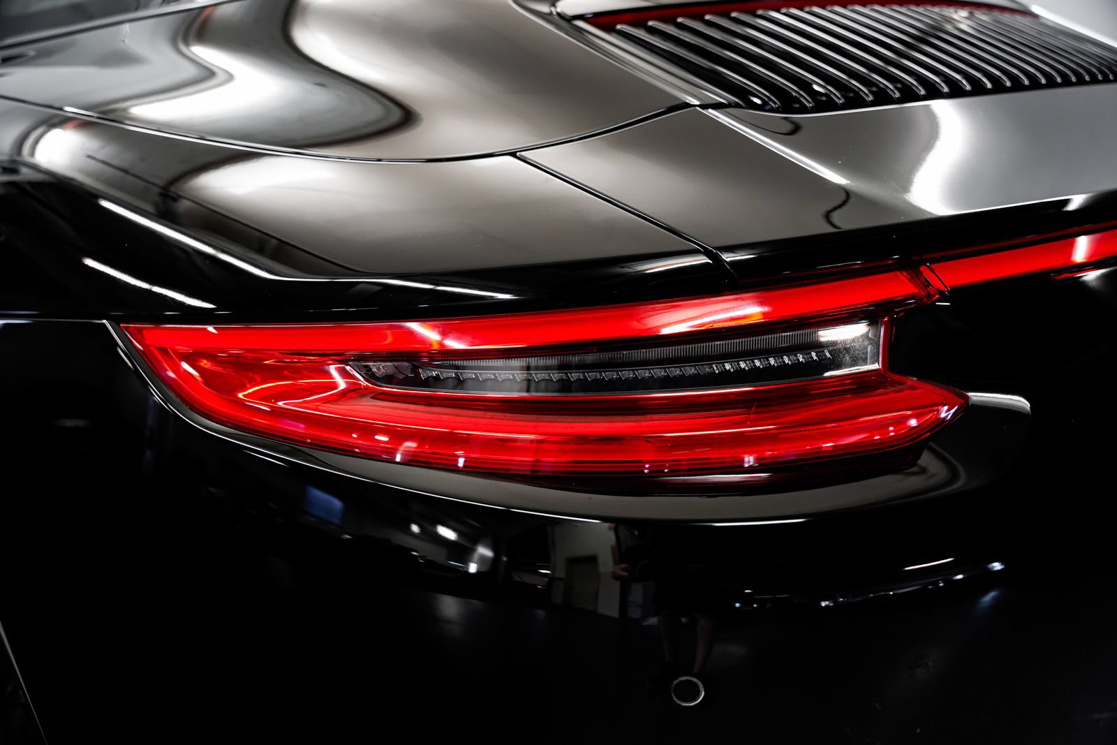 Used 2018 Porsche 911 Targa 4S AWD/4WD image 34