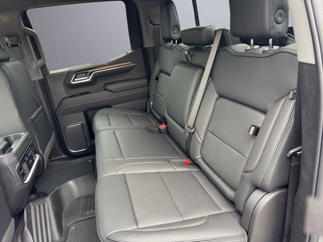 New 2026 GMC Sierra 1500 Denali w/ LPO, Black Badging Package image 22