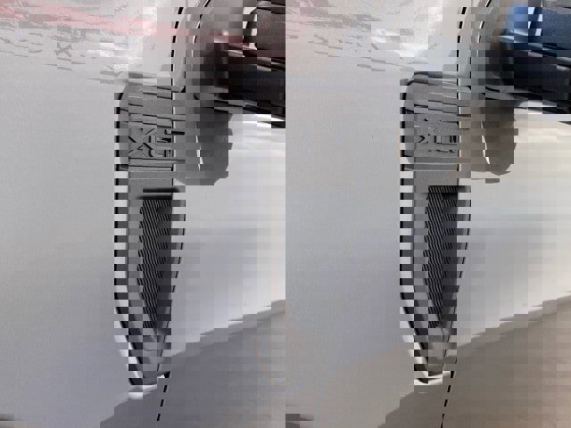 New 2025 Ford Maverick XLT w/ XLT Luxury Package image 13