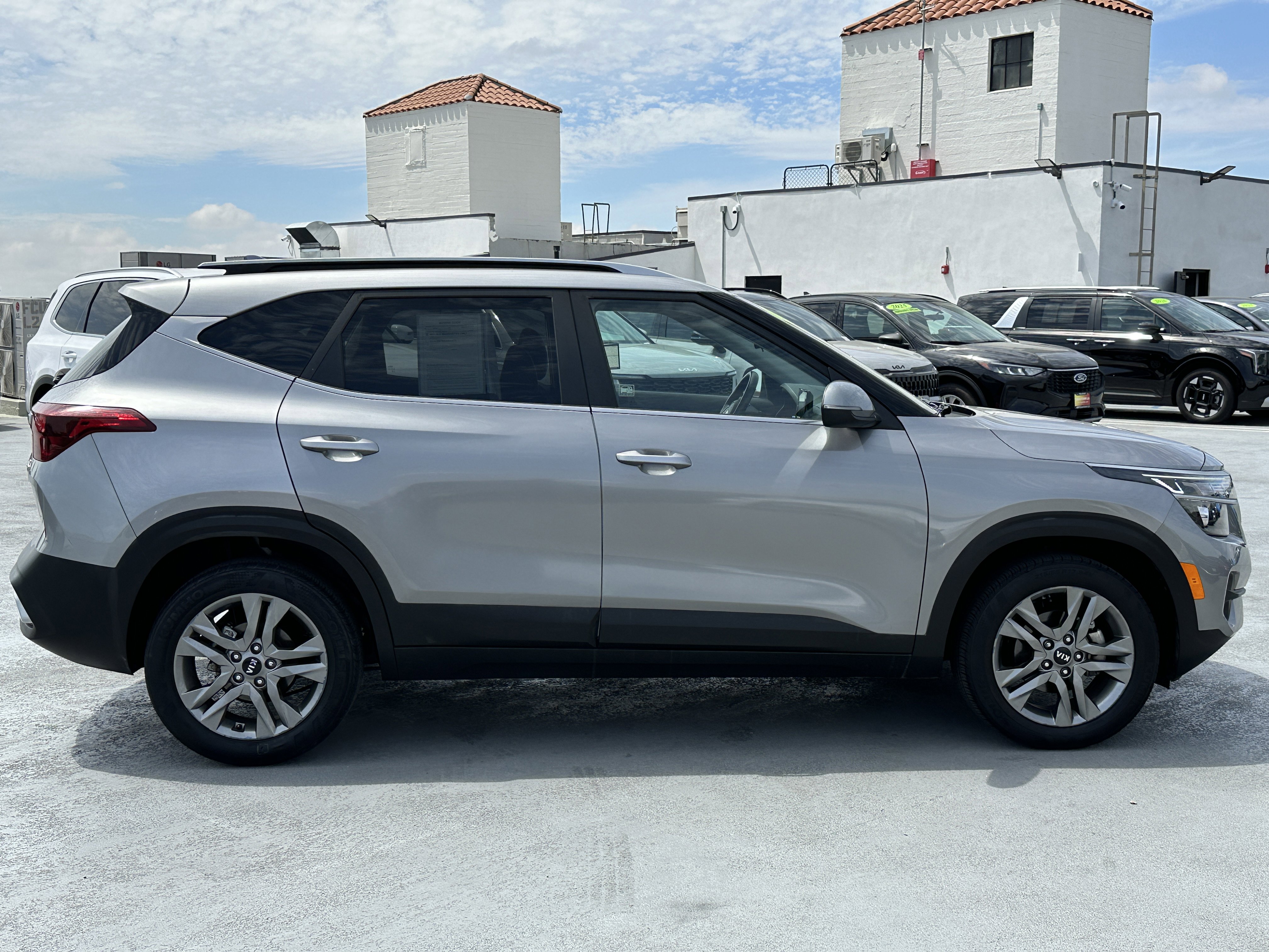 Certified 2021 Kia Seltos S image 9