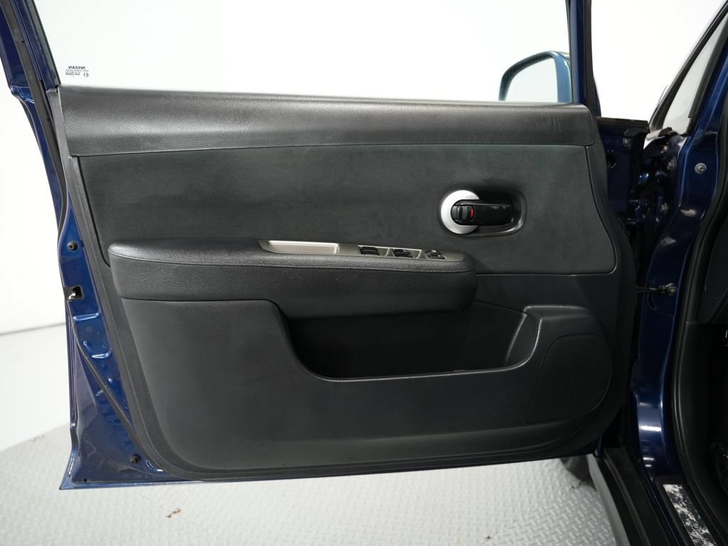 Used 2012 Nissan Versa 1.8 S FWD image 31