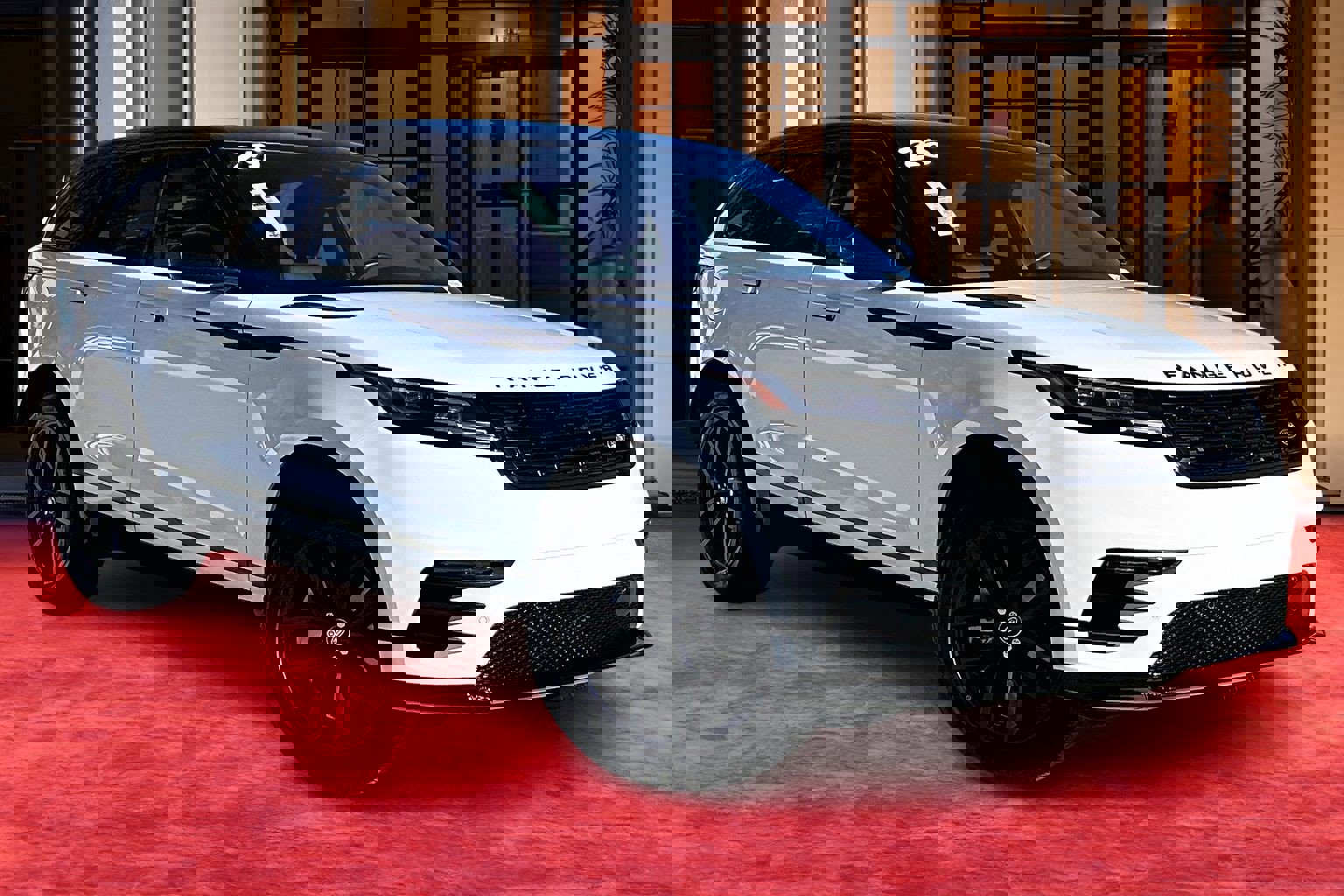 Used 2025 Land Rover Range Rover Velar Dynamic SE image 11