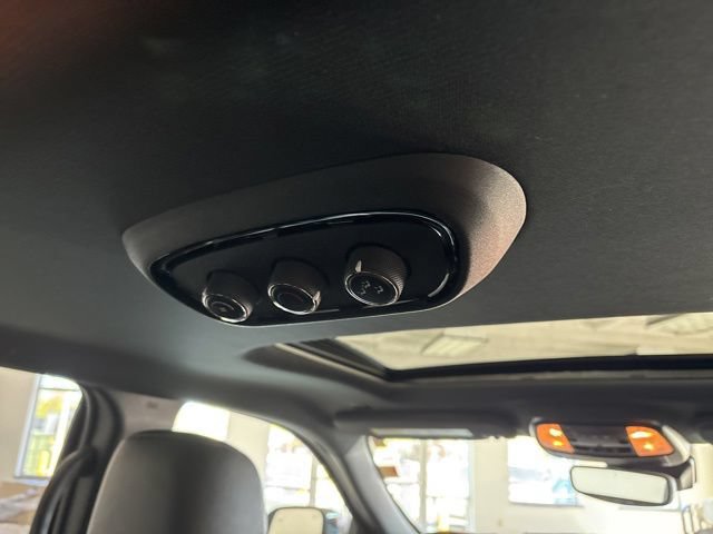 Used 2025 Dodge Durango R/T AWD/4WD image 30