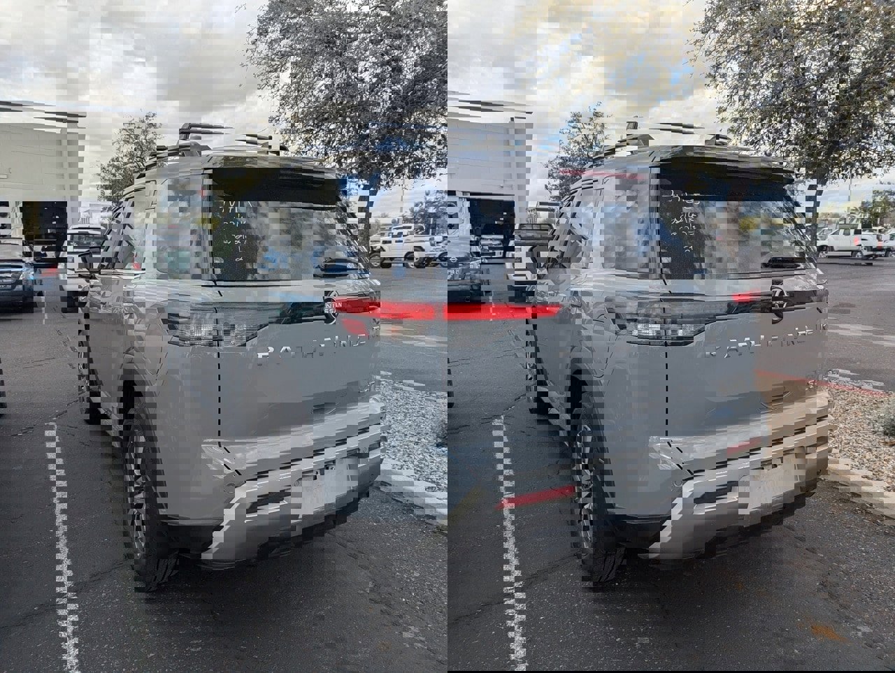 Certified 2022 Nissan Pathfinder SL image 7