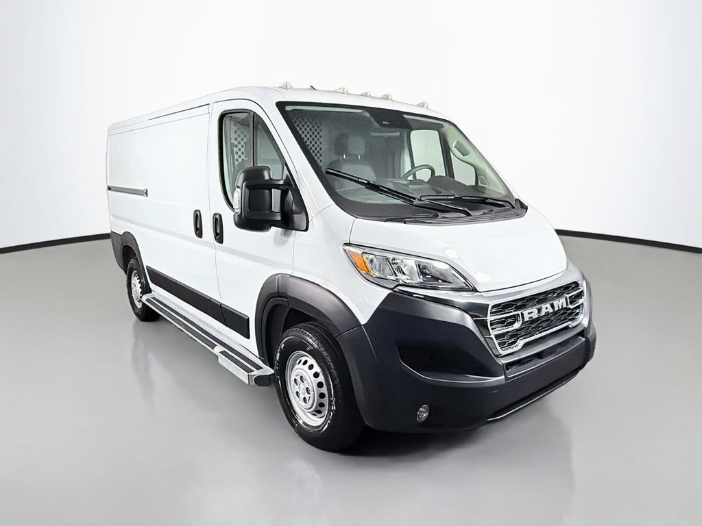 Used 2025 RAM ProMaster 2500 w/ U-Haul Equipment Group FWD image 1
