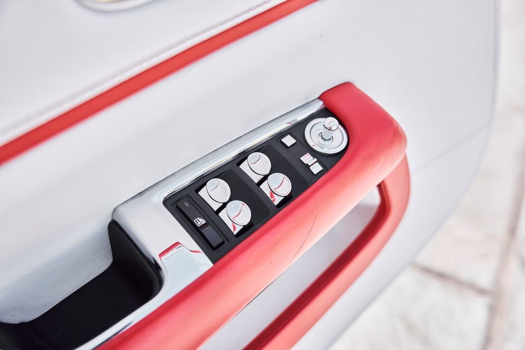 Used 2020 Rolls-Royce Wraith image 28