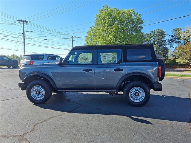 New 2025 Ford Bronco 4-Door image 4