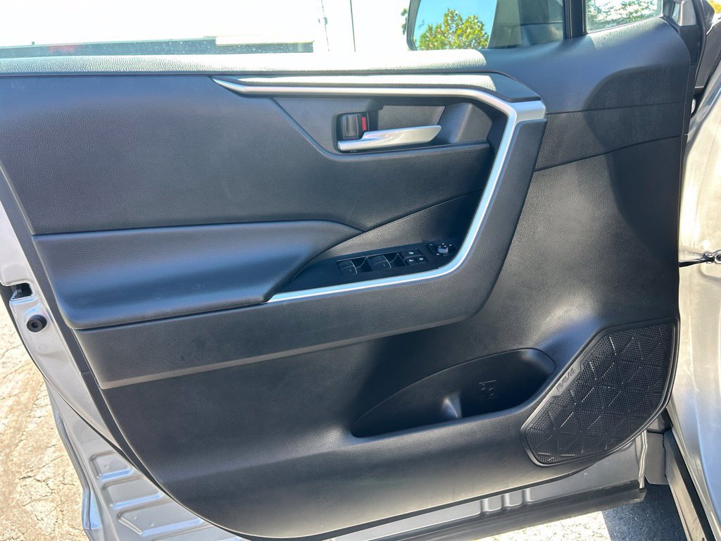 Certified 2025 Toyota RAV4 XLE AWD/4WD image 10
