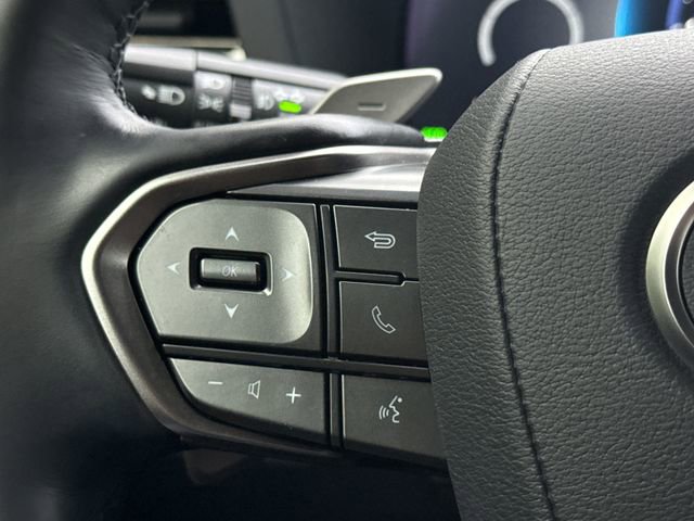 Used 2025 Lexus GX 550 w/ Accessory Package (2T) AWD/4WD image 28