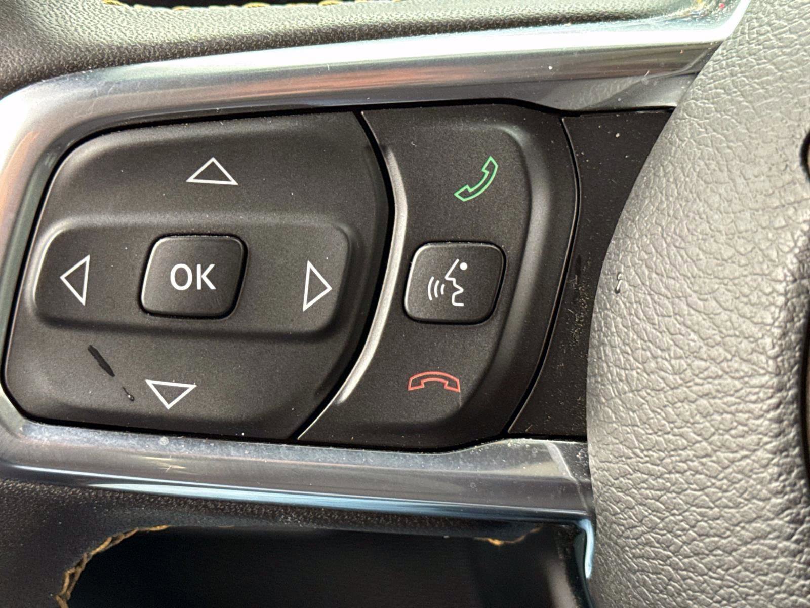 Used 2024 Jeep Wrangler Unlimited Sahara w/ Safety Group AWD/4WD image 18