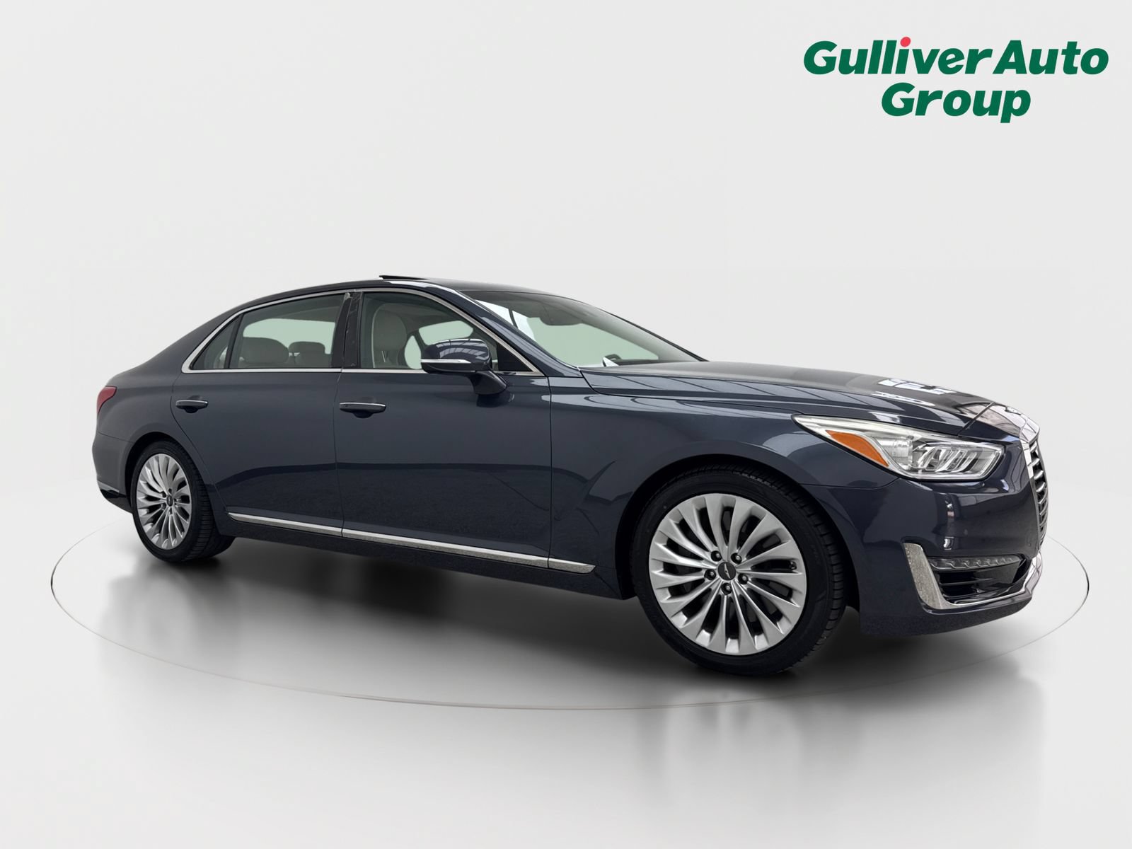 Used 2017 Genesis G90 3.3T Premium RWD image 12