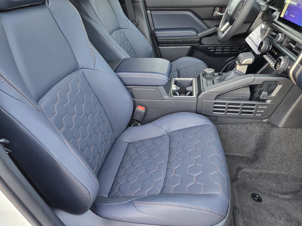 New 2026 Toyota 4Runner Platinum AWD/4WD image 11