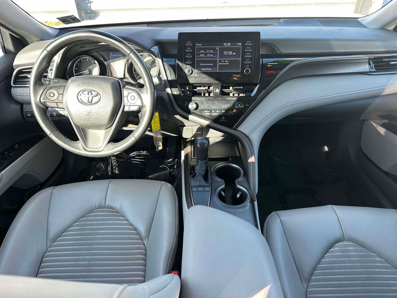 Used 2024 Toyota Camry SE FWD image 11
