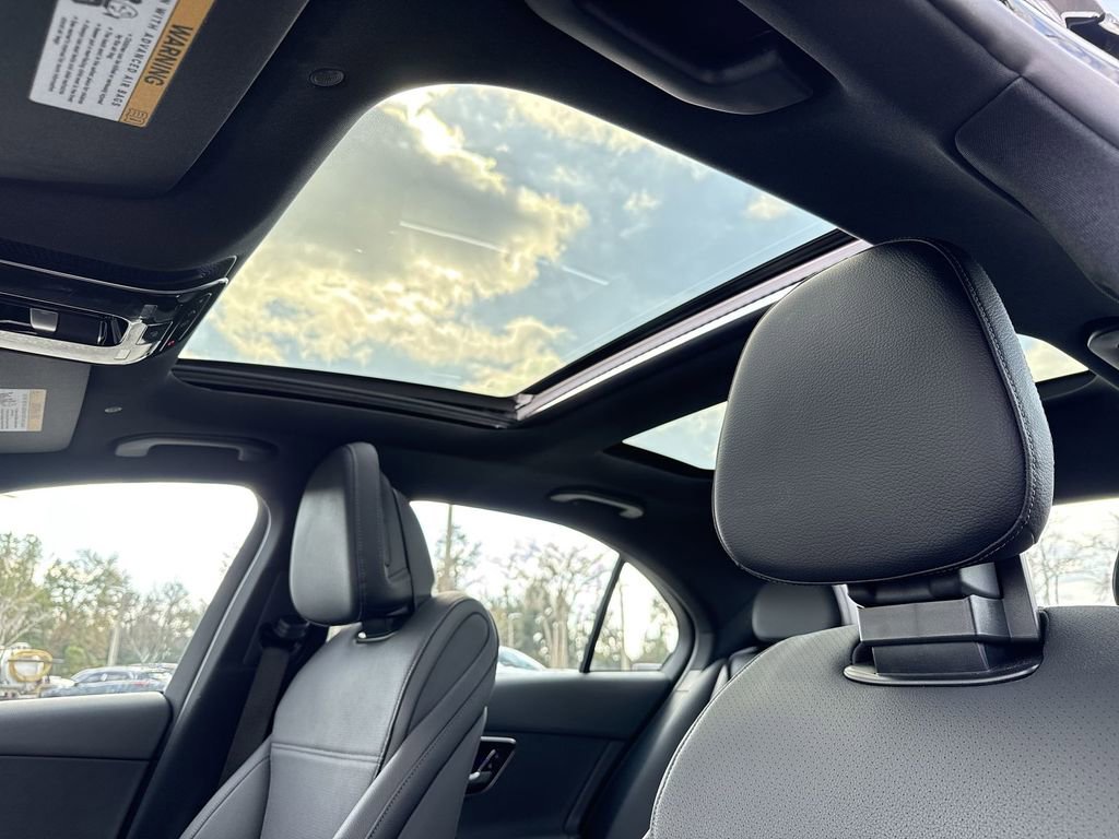 Used 2025 Mercedes-Benz C 300 Sedan image 16