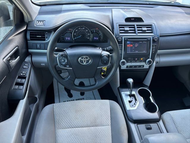 Used 2014 Toyota Camry LE image 22