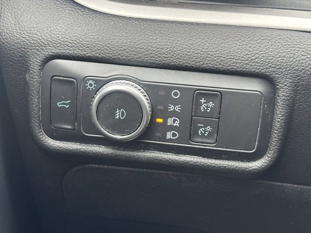 Used 2022 Ford Explorer XLT w/ Equipment Group 202A image 23