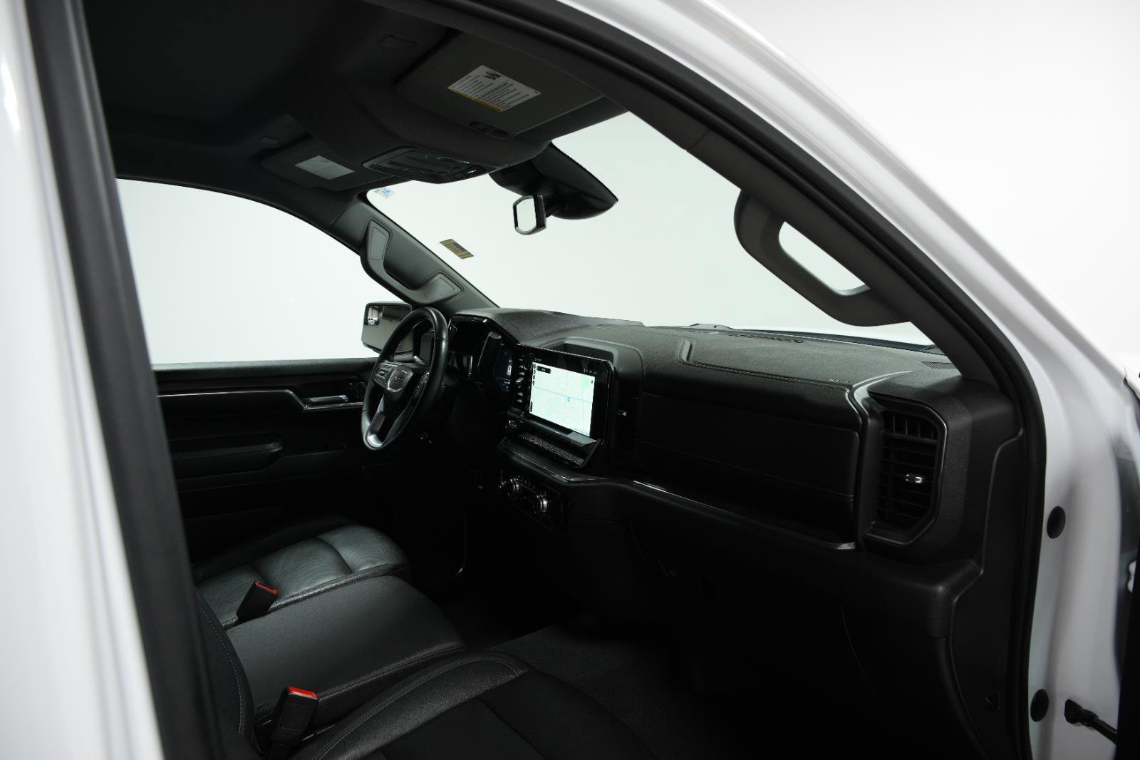 Used 2023 GMC Sierra 1500 SLT image 17