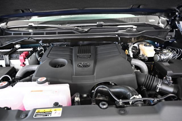 New 2026 Toyota Tundra Limited w/ TRD Off-Road Package AWD/4WD image 36
