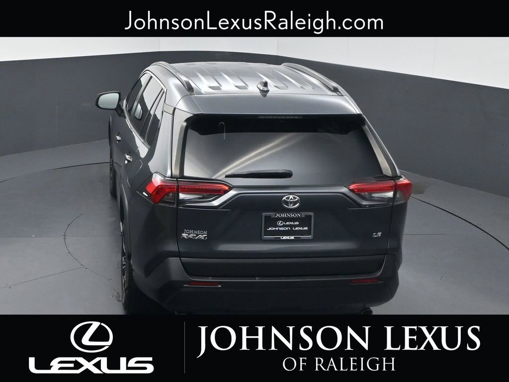 Used 2021 Toyota RAV4 LE FWD image 26
