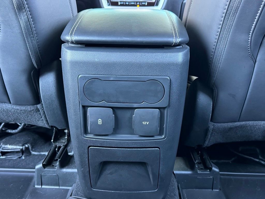 Used 2023 Ford Explorer XLT w/ Equipment Group 202A image 35