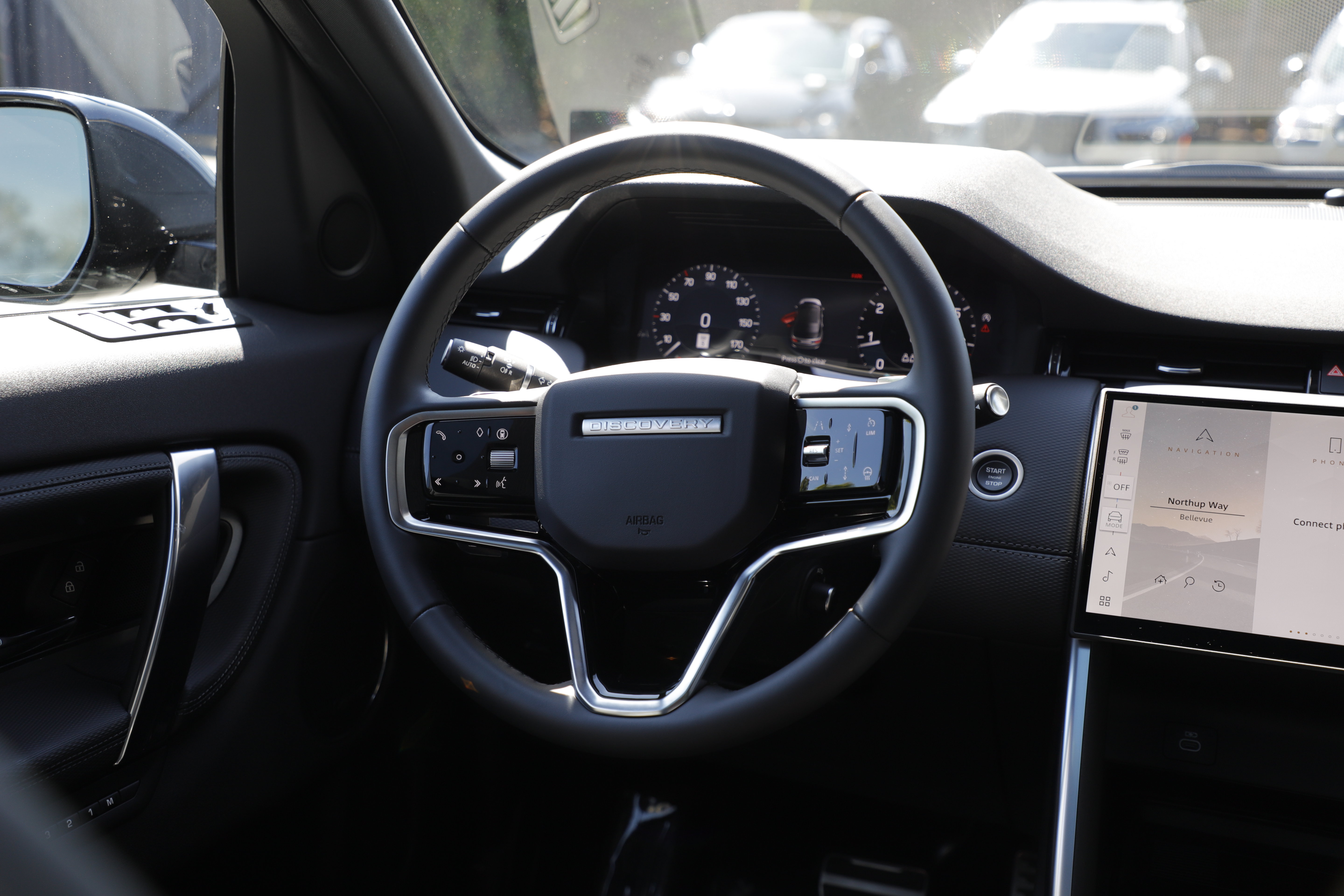 Certified 2025 Land Rover Discovery Sport Dynamic SE AWD/4WD image 19