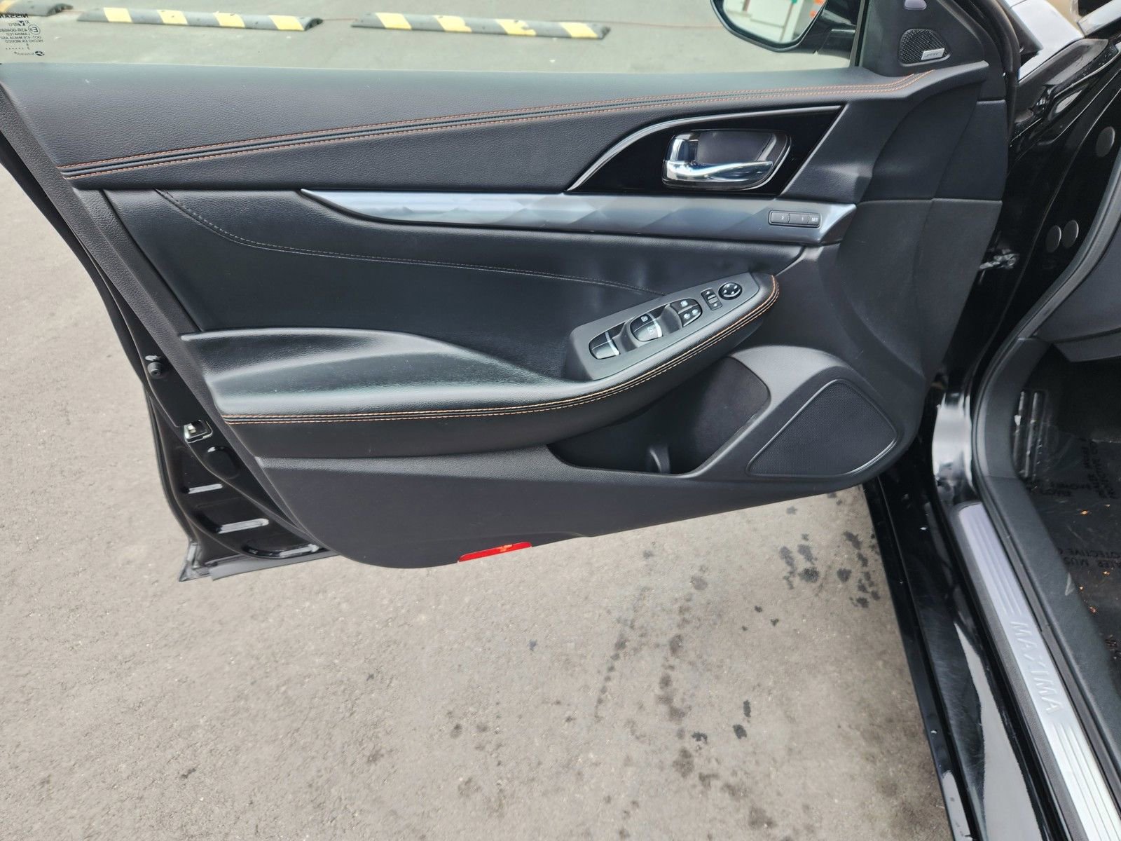 Used 2023 Nissan Maxima SR w/ Sport Mat Group image 46