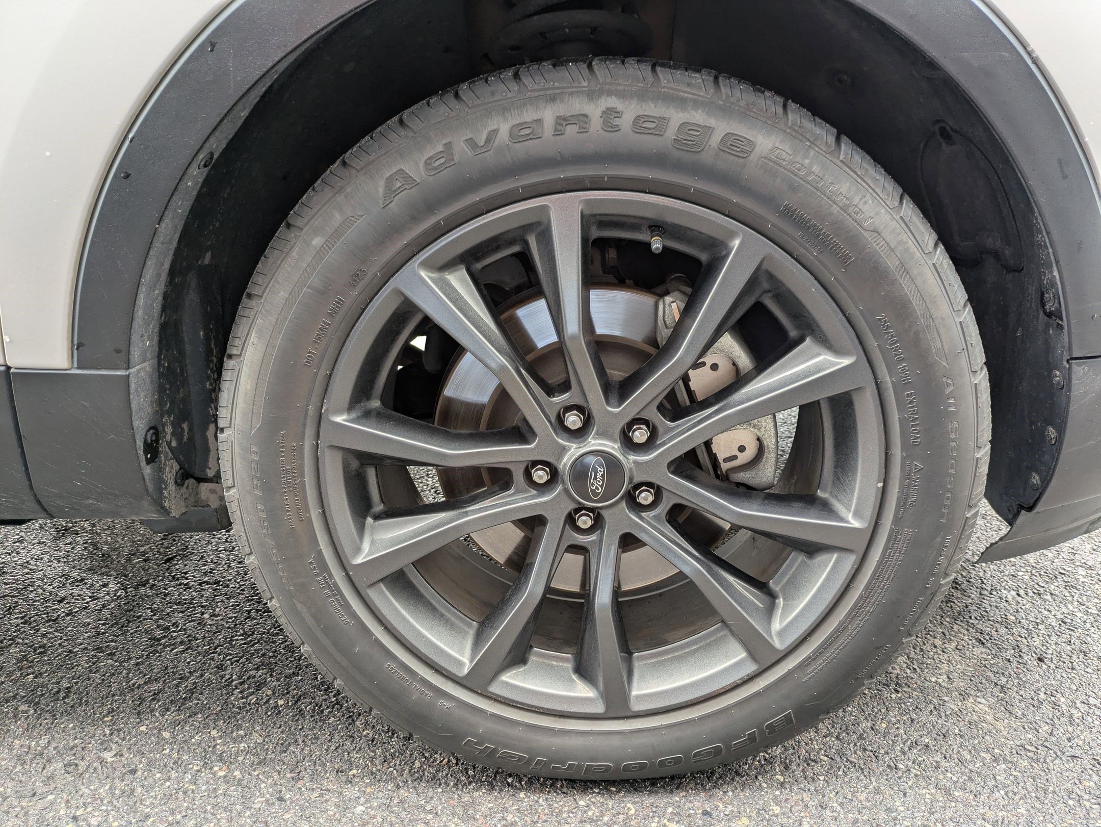 Used 2017 Ford Explorer XLT w/ Equipment Group 202A image 30