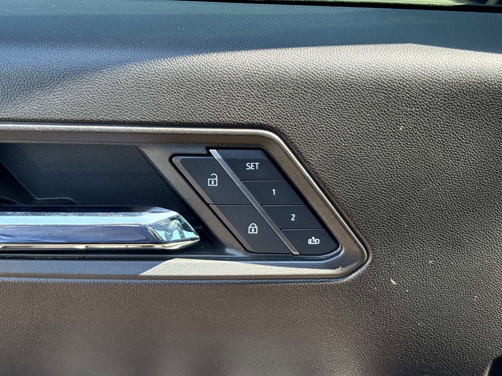 Certified 2024 GMC Canyon AT4 w/ AT4 Premium Package image 13